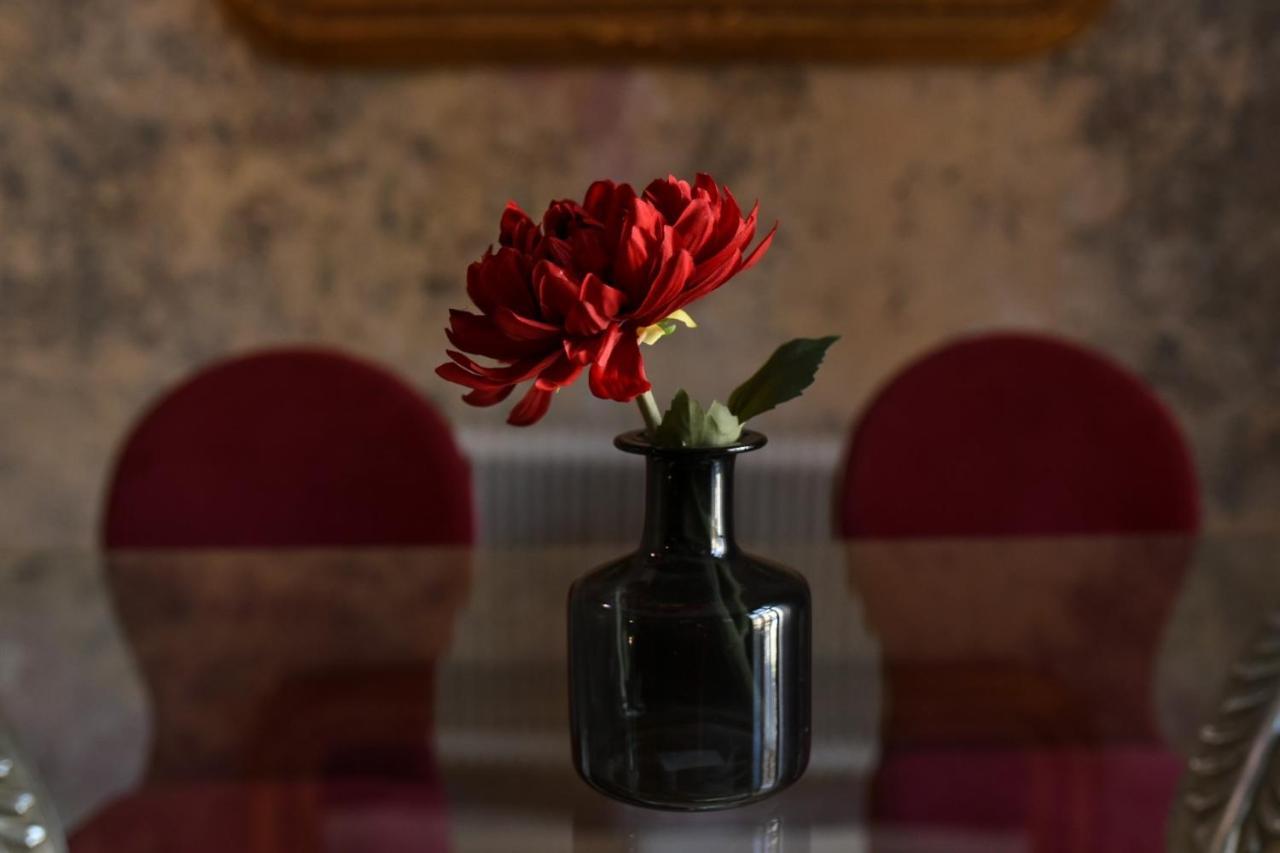 The Brancovanian Apartment - Cismigiu Park Βουκουρέστι Εξωτερικό φωτογραφία